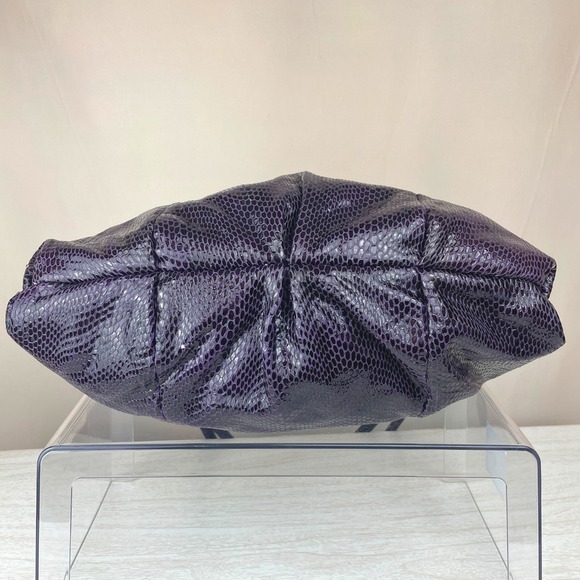 BRIGHTON Plum Patent Snakeskin Hobo Leather Pleated Purse Flower Charm Bag - Picture 5 of 9